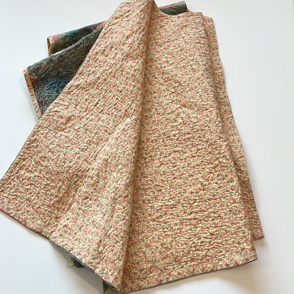 Vintage - quilted‎ shawl, cropped short sleeve jacket - Picture 7 of 11